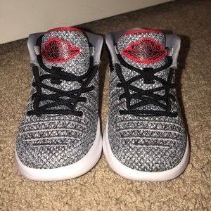 Jordan’s size 9c toddler